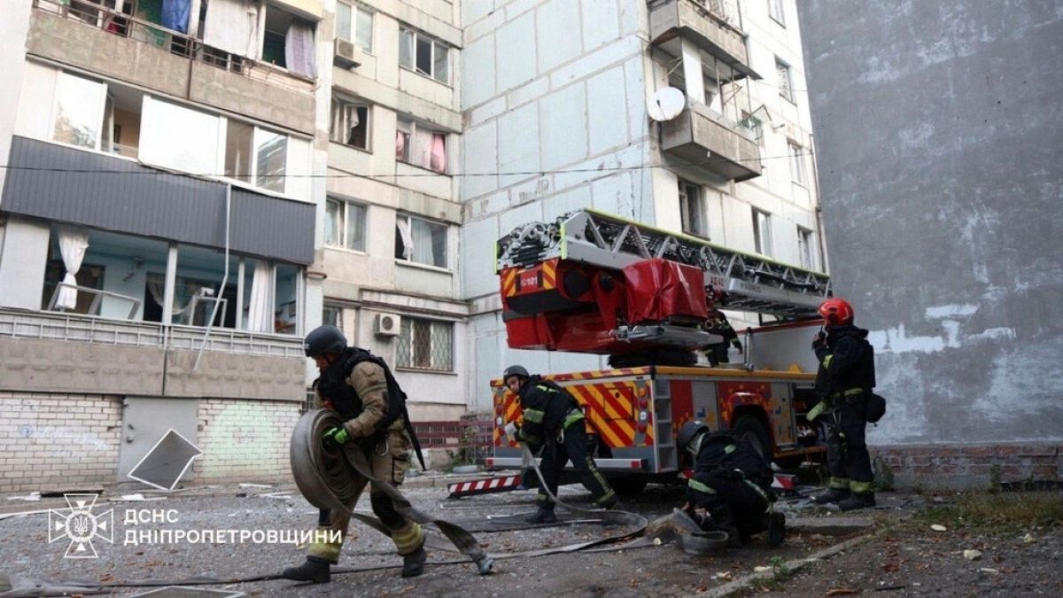 Moscovo ataca Ucrânia em larga escala; Kiev mira refinarias russas