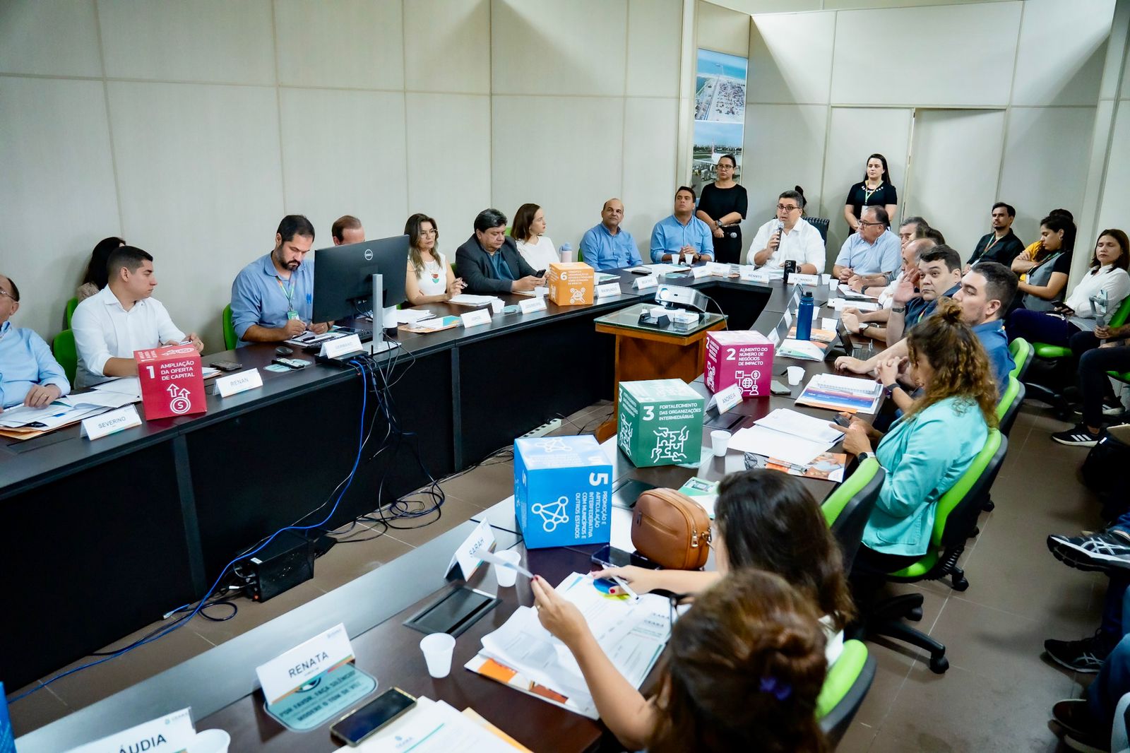 Ceni lança editais para fomentar investimentos e negócios no