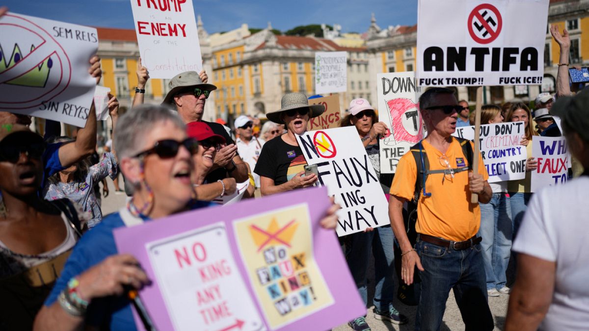 Milhões protestam contra autoritarismo de Trump