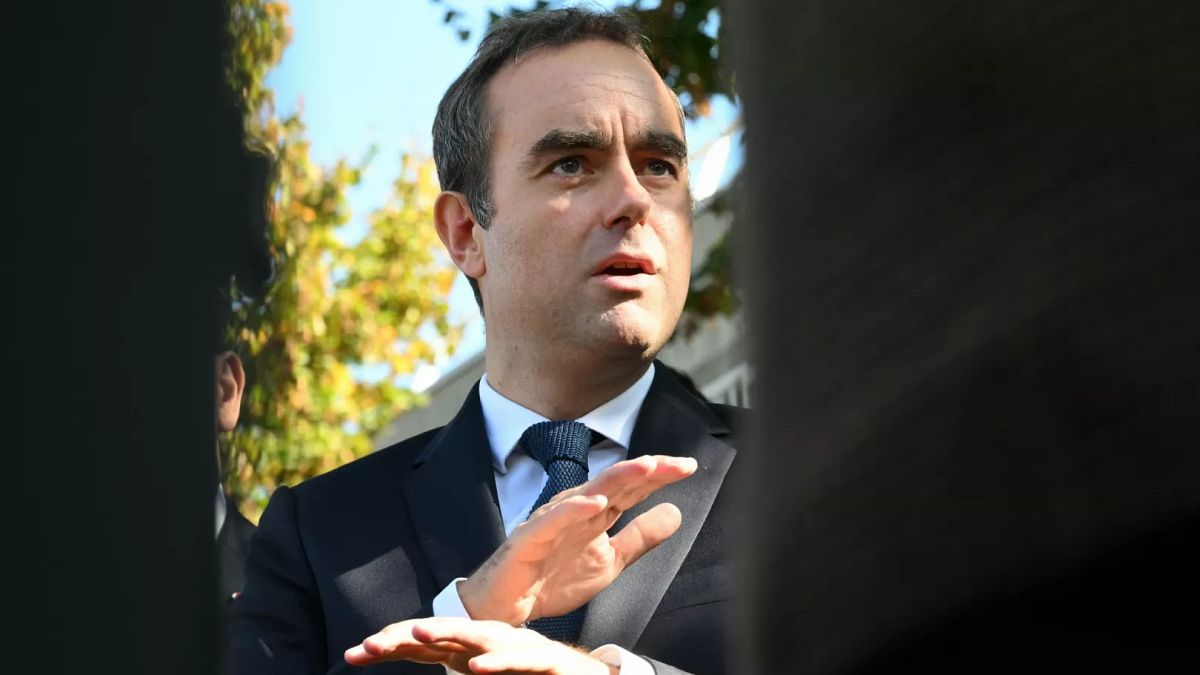 Sébastien Lecornu: novo governo não deve ceder a políticas partidárias