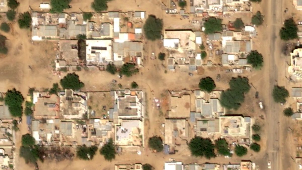 Milícias sudanesas massacram deficientes, governo expulsa ONU