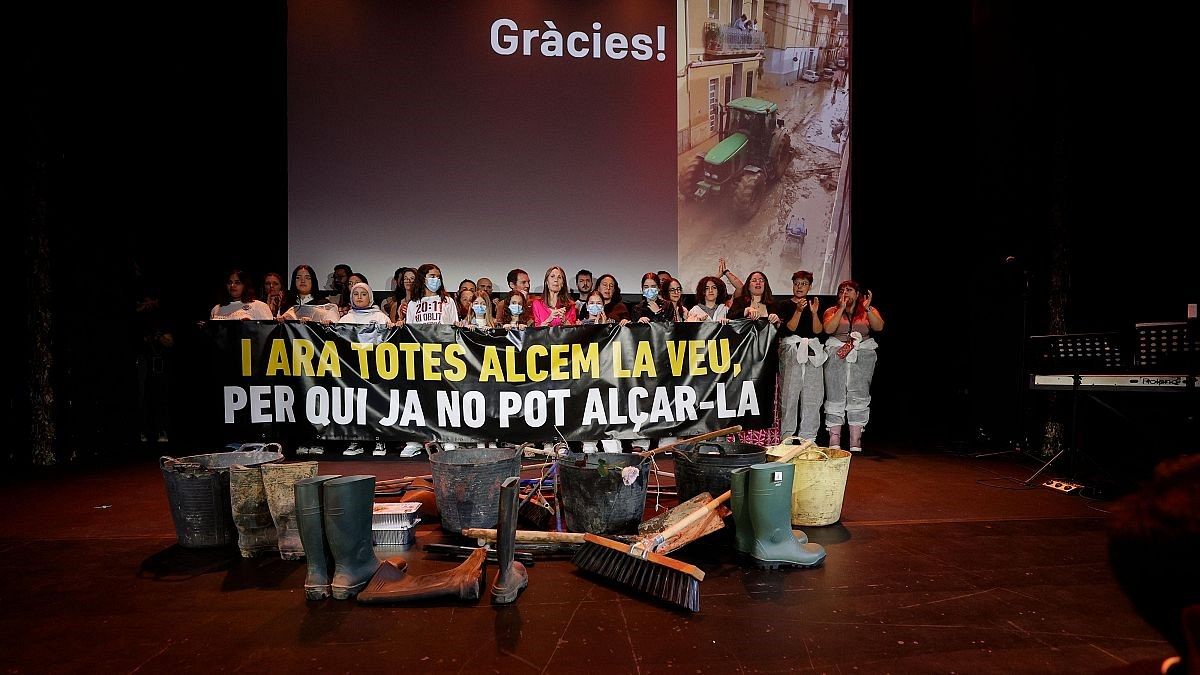 Valência homenageia 229 vítimas da tempestade DANA após um ano