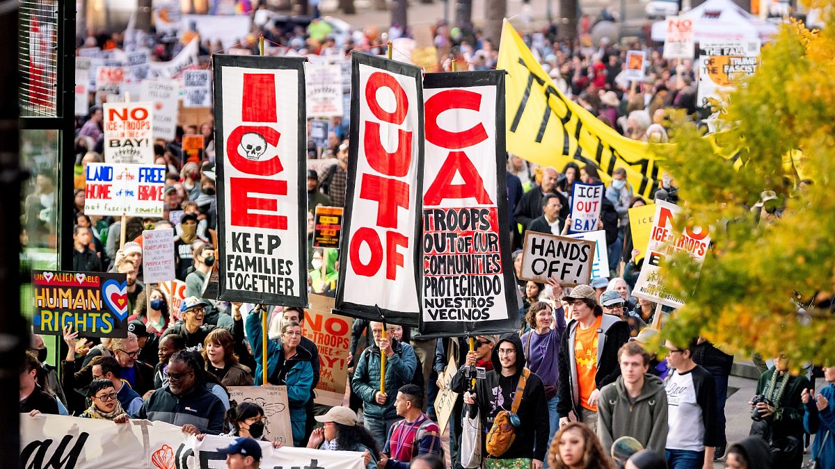 Protestos em São Francisco contra forças federais na Califórnia