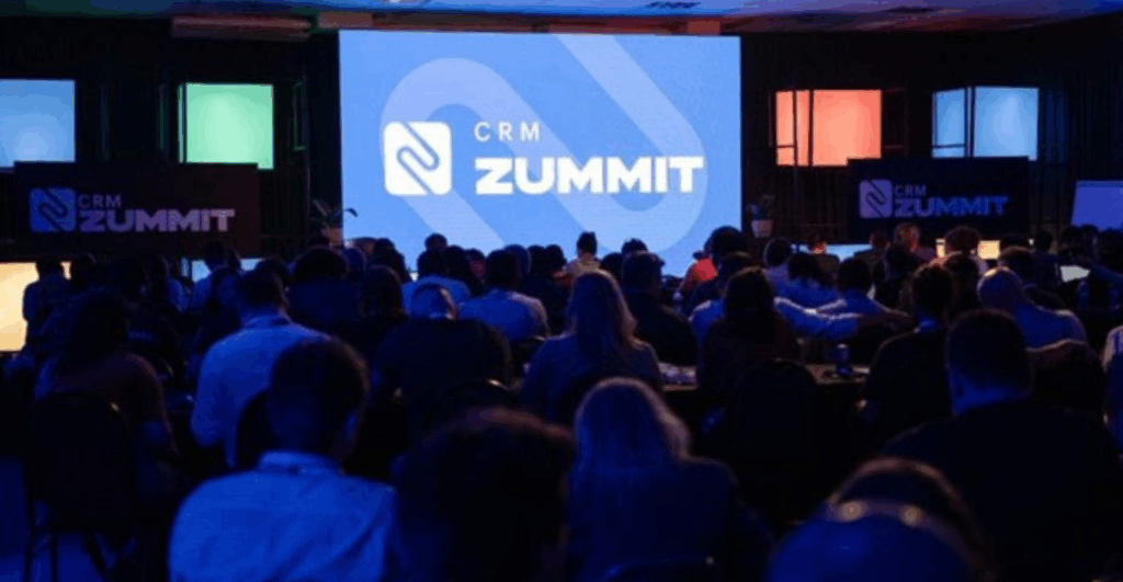 CRM Zummit 2025 aproxima Brasil de debate global