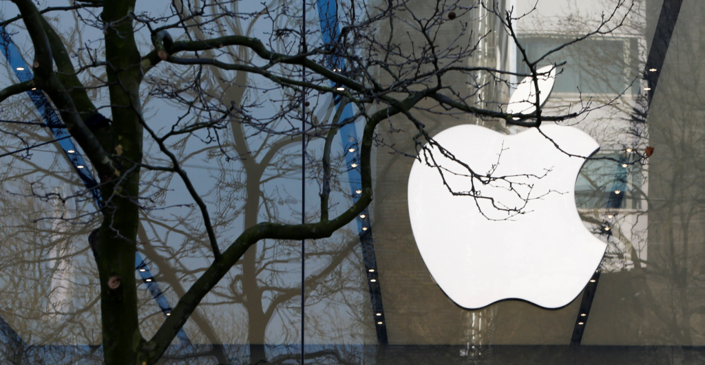 Apple retira app de proteção a imigrantes a pedido de Trump