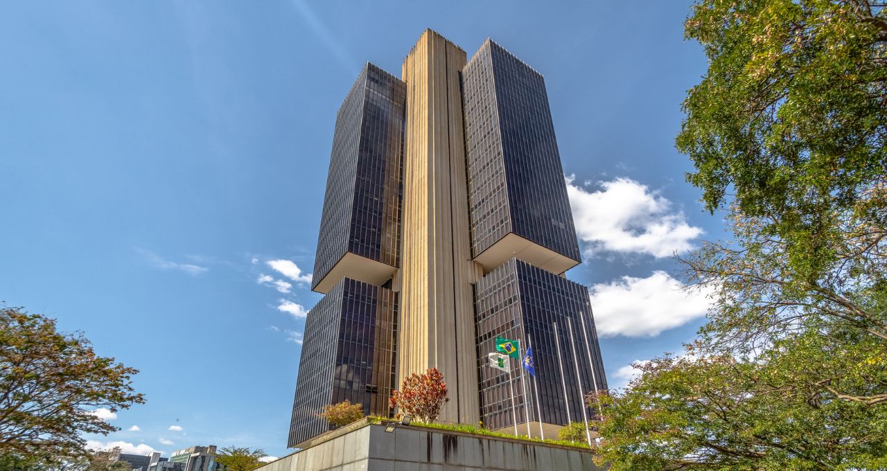 BC pode subir Selic se houver mudança de curso, diz Nilton David