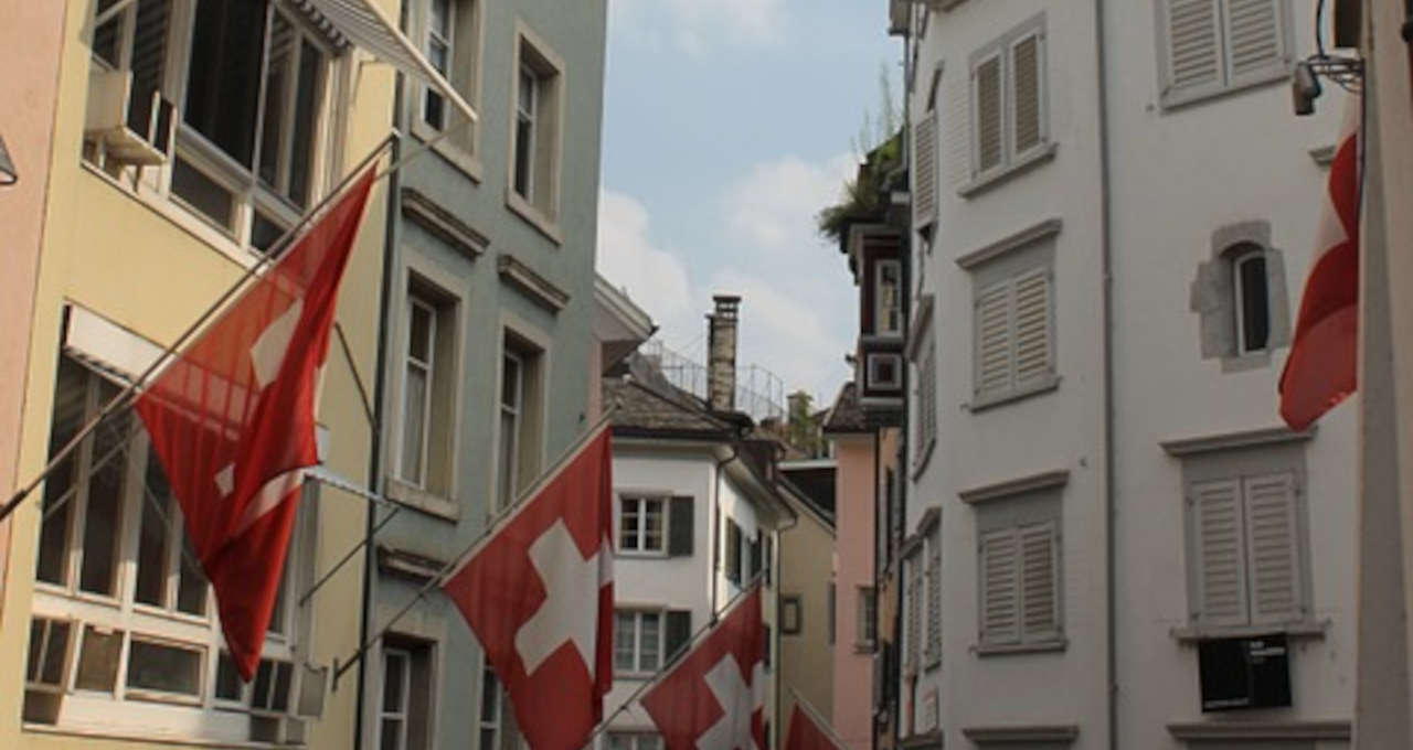 Suíços rejeitam imposto sobre super-ricos