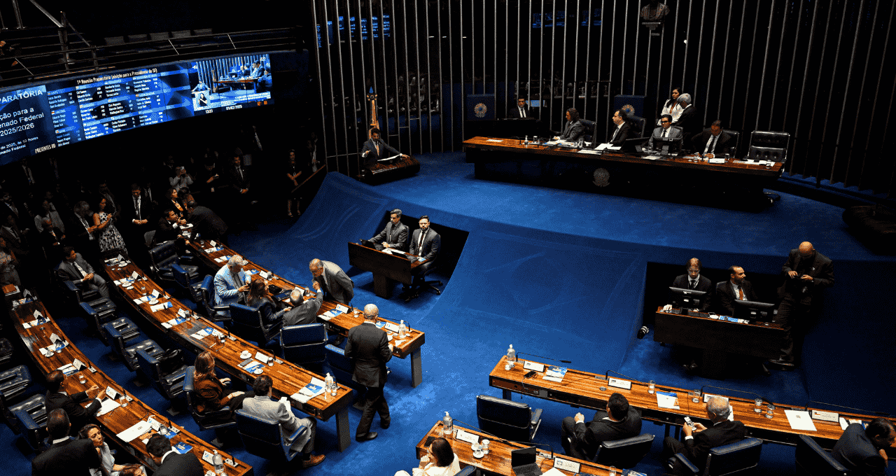 Senado aprova isenção de IR para renda até R$5 mil e taxação mínima