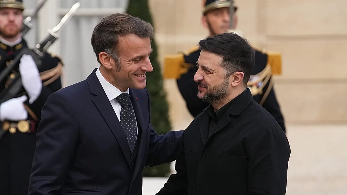 Zelenskyy em Paris para conversas com Macron em meio a negociações