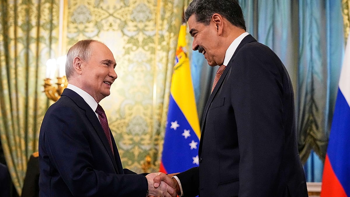Putin liga para Maduro e apoia líder venezuelano contra EUA