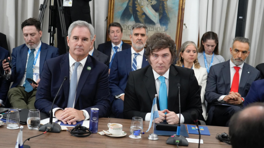 Milei: Argentina apoia pressão dos EUA por liberdade na Venezuela