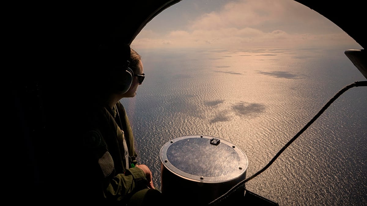 Marinha francesa intercepta petroleiro russo no Mediterrâneo