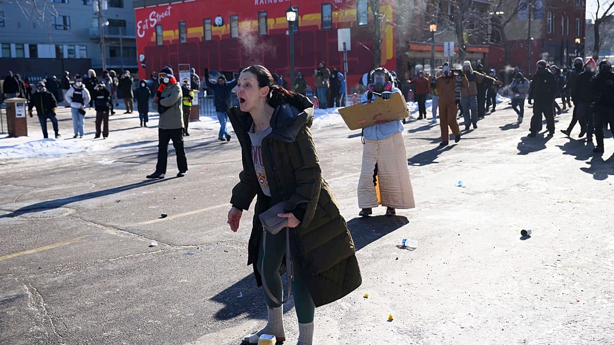 Centenas homenageiam Alex Pretti, morto por agente em Minneapolis