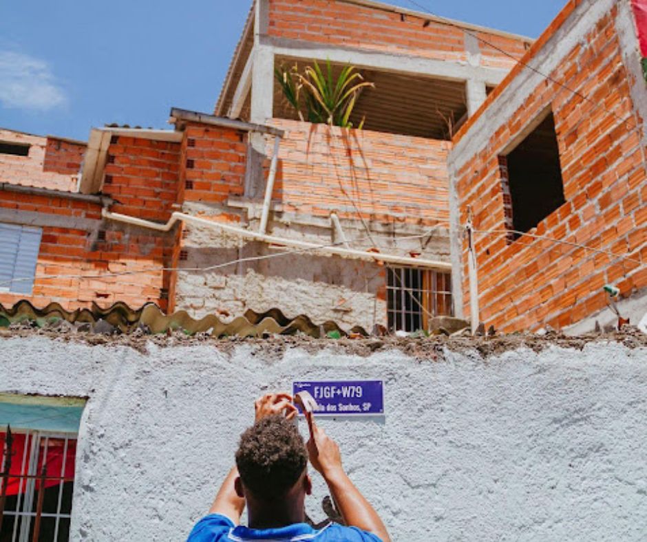 Universidades pesquisam redução de impactos climáticos em favelas