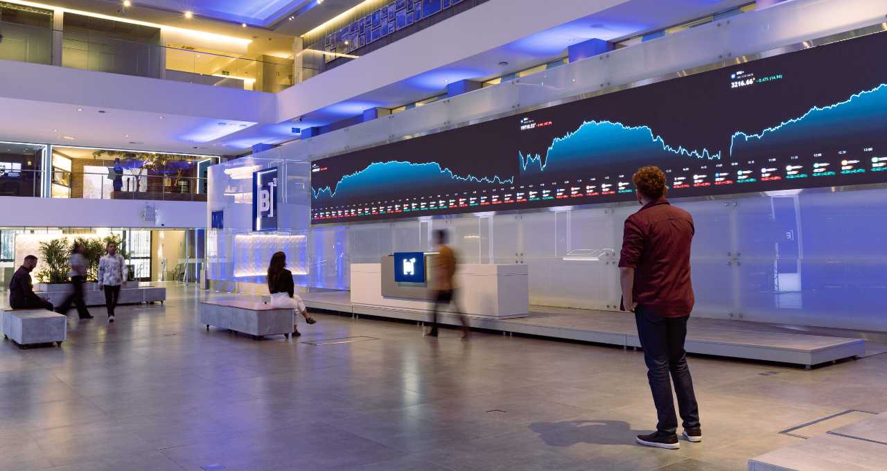 BB Investimentos indica compra de BBDC4 e mantém 12 ações