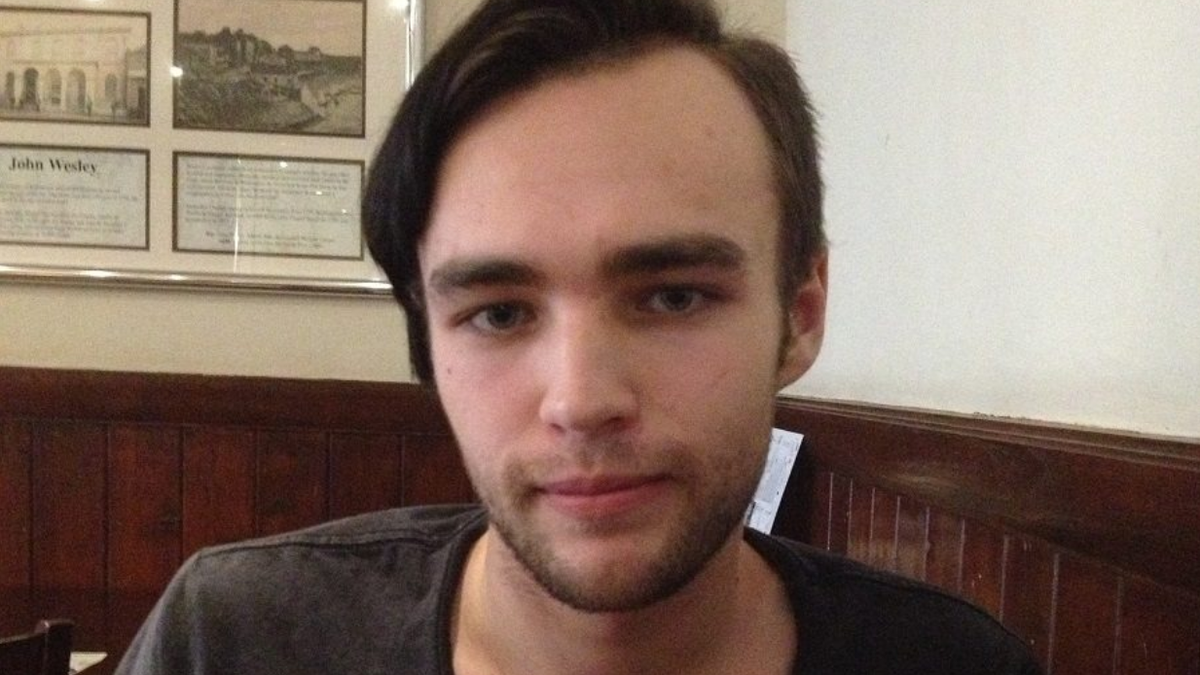 SuperDaE: hacker que enfrentou Microsoft e FBI e fugiu