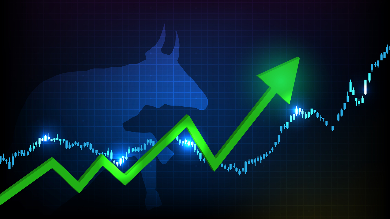 Ibovespa bate recorde em 181 mil pontos, dólar cai na véspera da