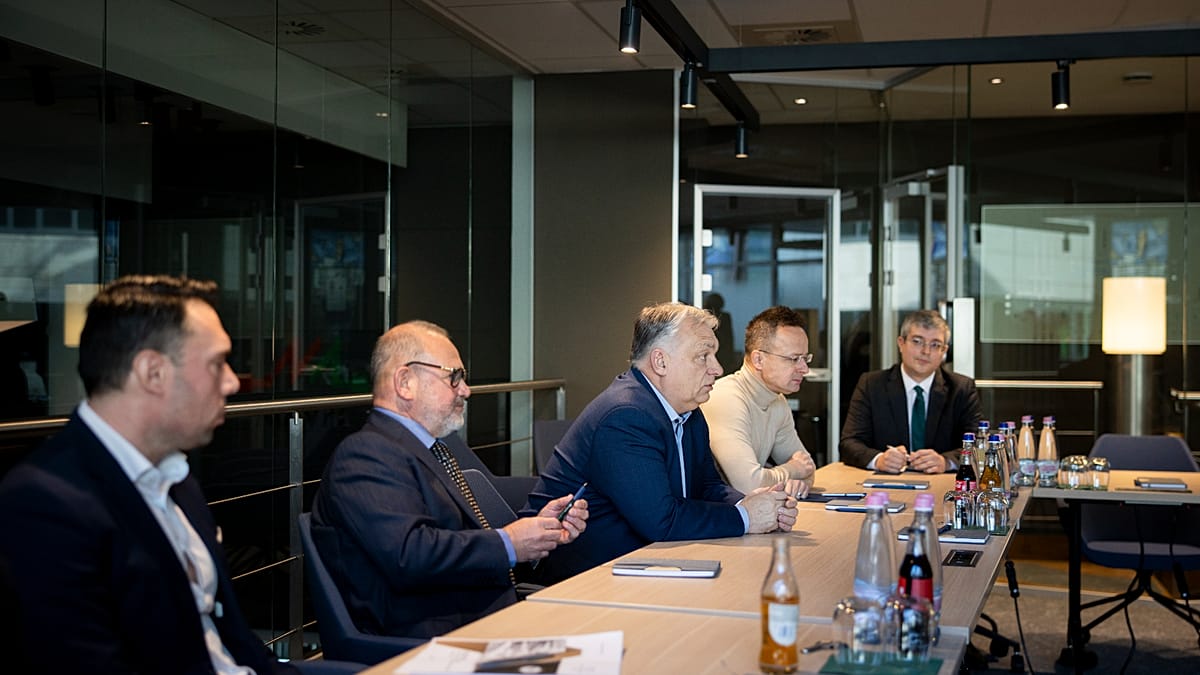 Hungria trava sanções da UE até retomada de petróleo ucraniano