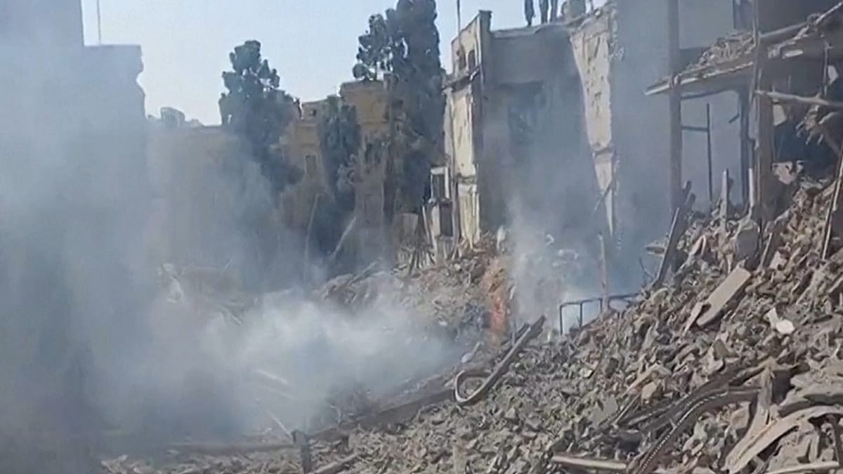 Irão: destruição após ataques dos EUA e Israel