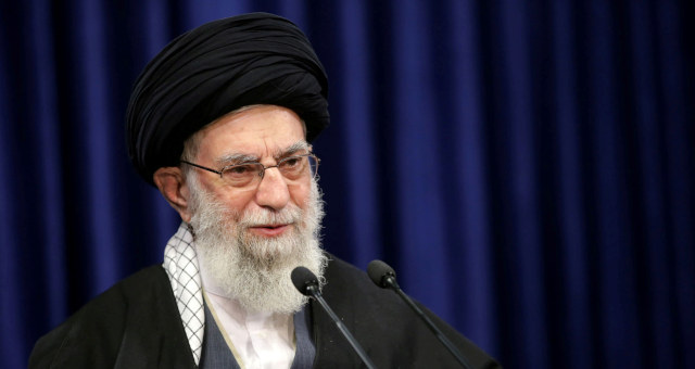 Israel afirma que líder supremo do Irã Ali Khamenei morreu