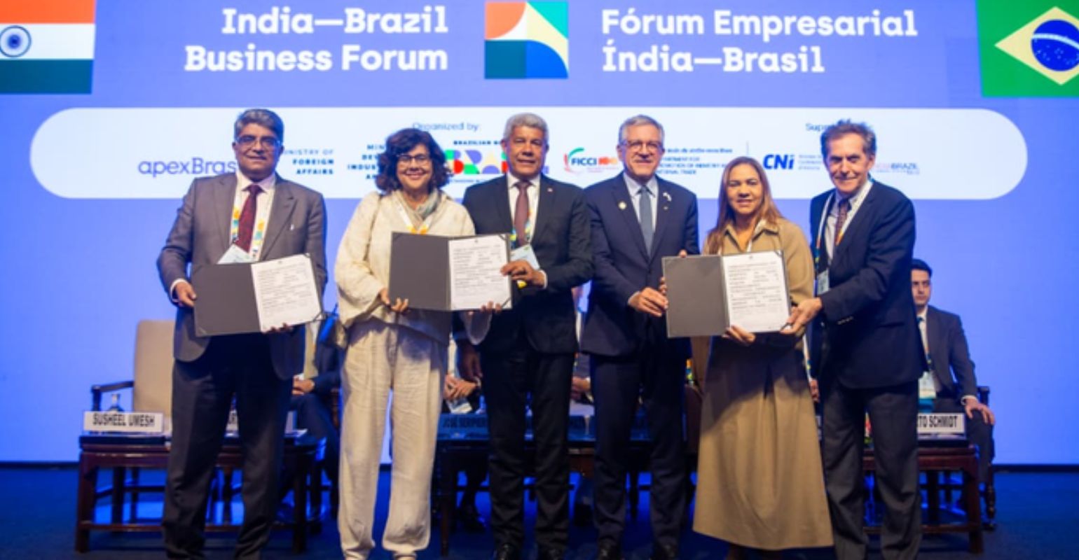 Brasil e Índia firmam parceria para produção de remédios contra câncer