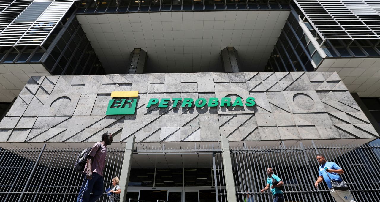 Ibama autuará Petrobras por vazamento na Foz do Amazonas