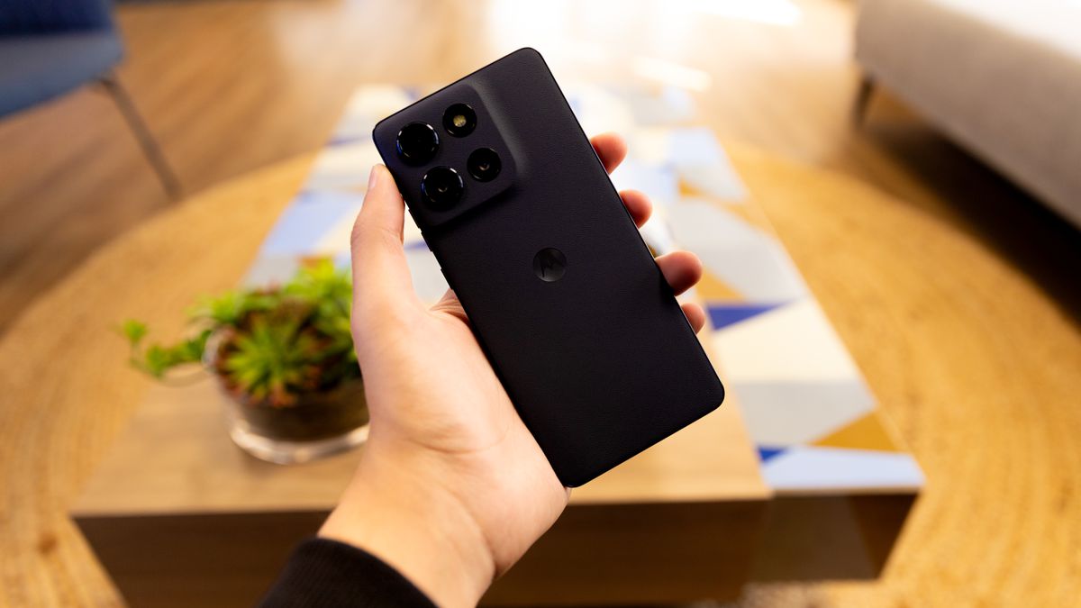 Amazon queima estoque do Moto g86 5G 256 GB, celular barato