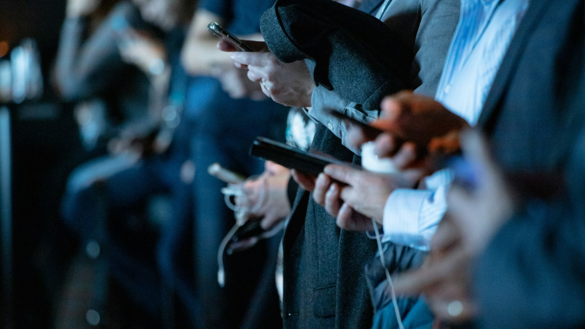 Data Brokers lucram com seus dados; saiba como se proteger