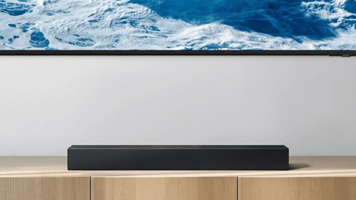 Amazon reduz preço de soundbar Samsung; parcelas abaixo de R$ 65