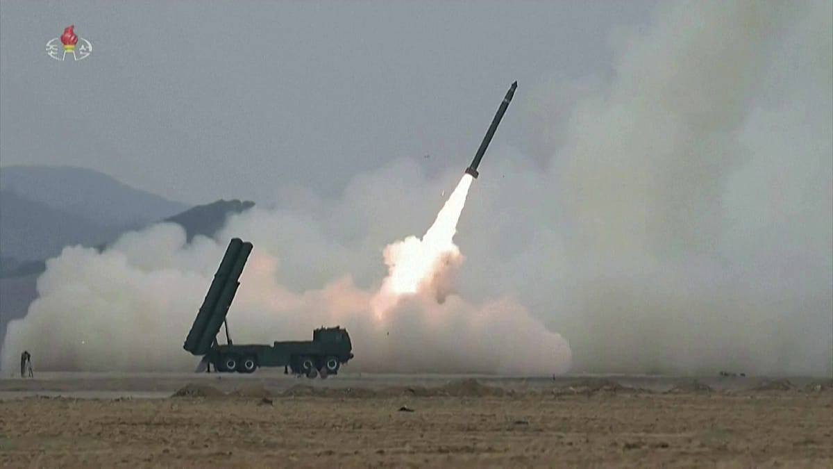 Kim Jong-un: foguetes de 600 mm vão destruir infraestrutura militar