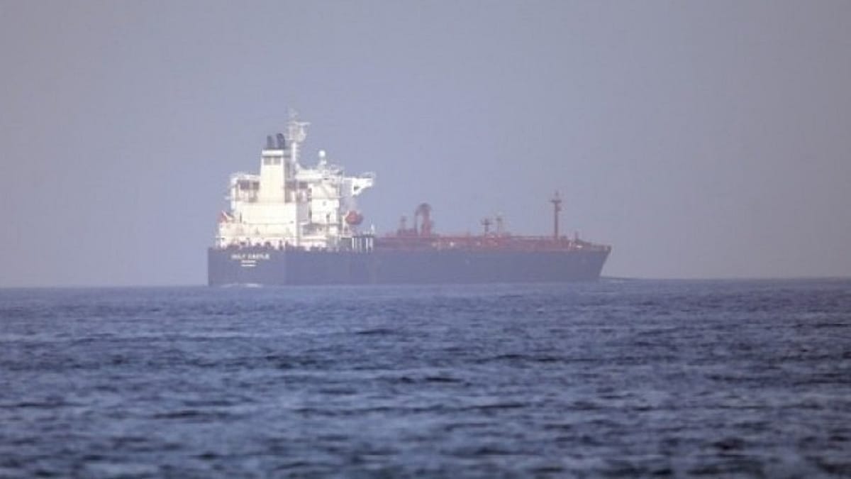 Grécia em alerta após míssil atingir petroleiro no Mar Negro