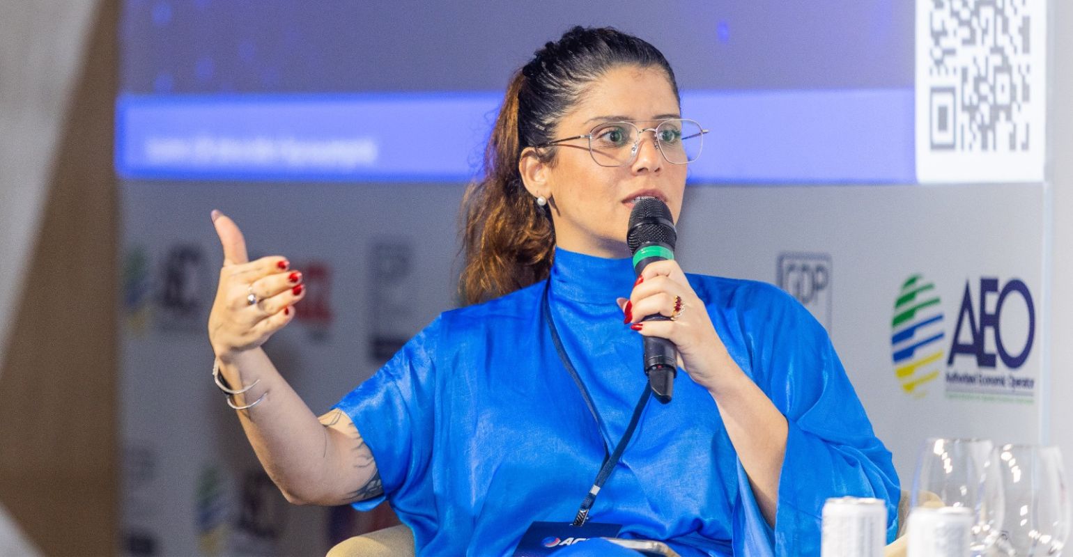 Nathália Nunes lidera novo perfil feminino na saúde