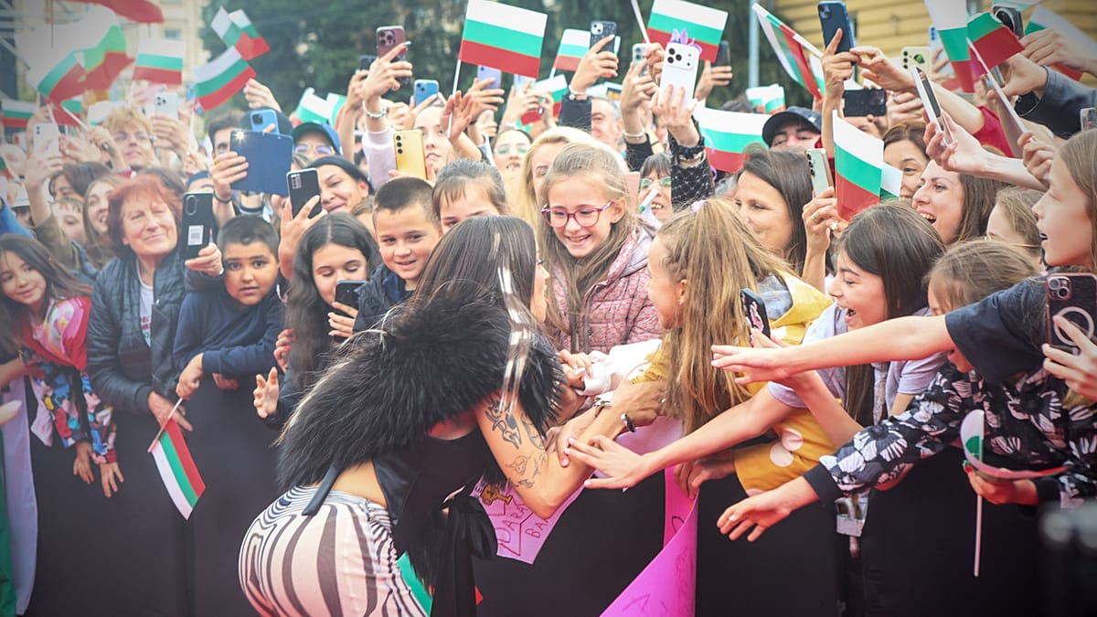 Dara transforma Sofia em festa após vitória na Eurovisão 2026