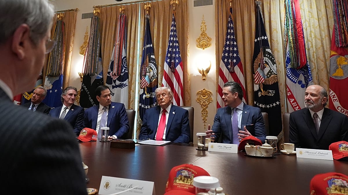 Acordo provisório entre EUA e Irão aguarda aprovação de Trump