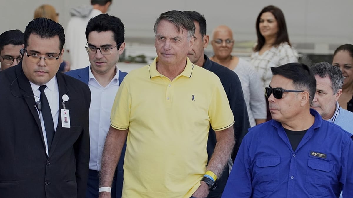 Congresso aprova projeto que pode reduzir pena de Bolsonaro