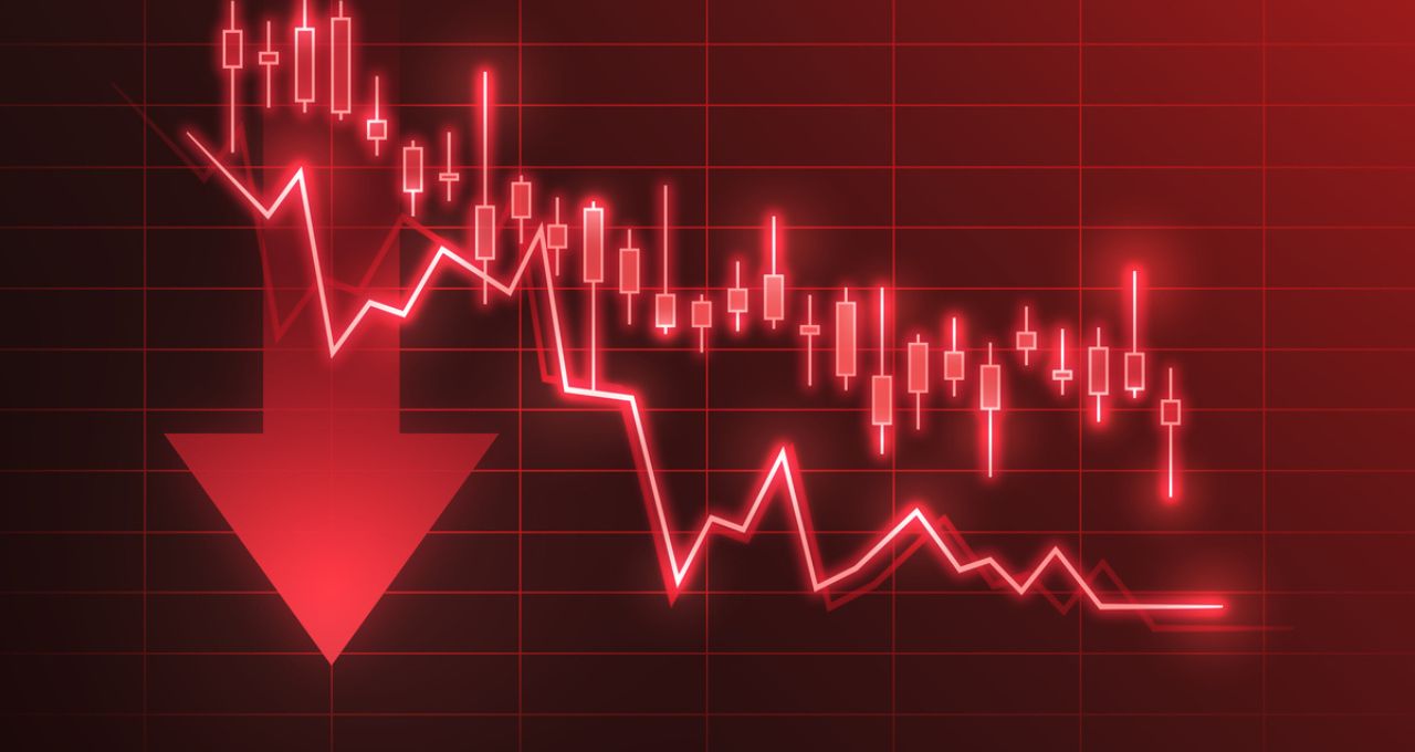Ibovespa despenca 2,48% e dólar fecha a R$ 5,93