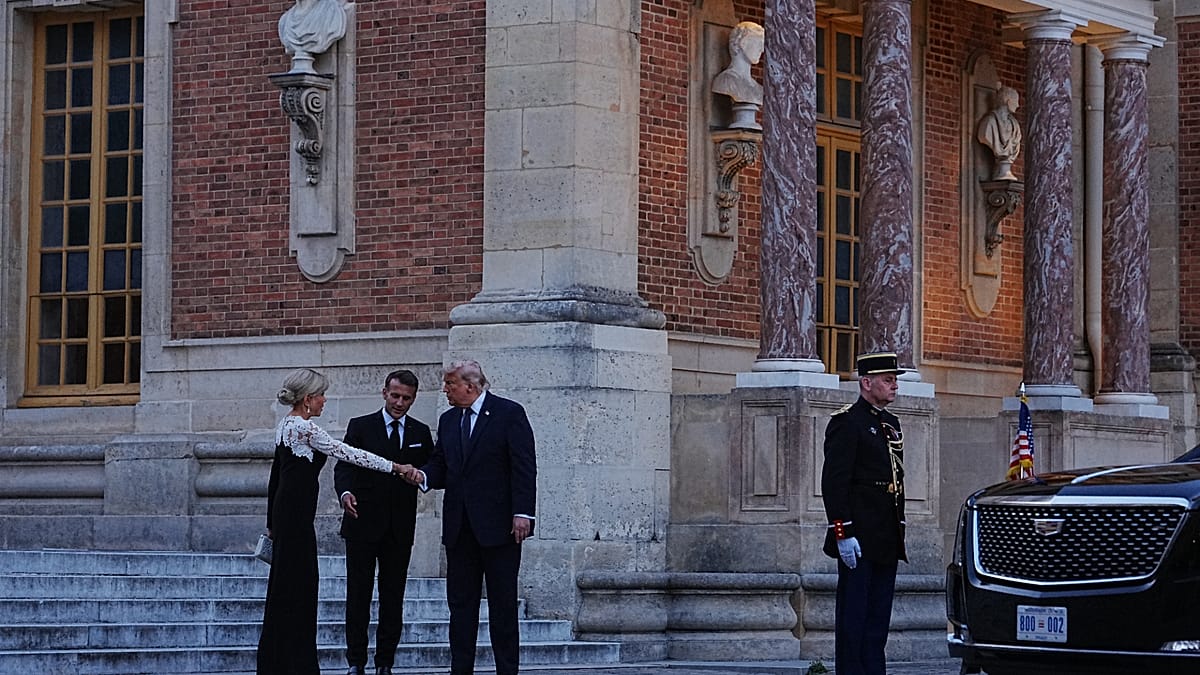 Trump e Macron jantam em Versalhes após G7
