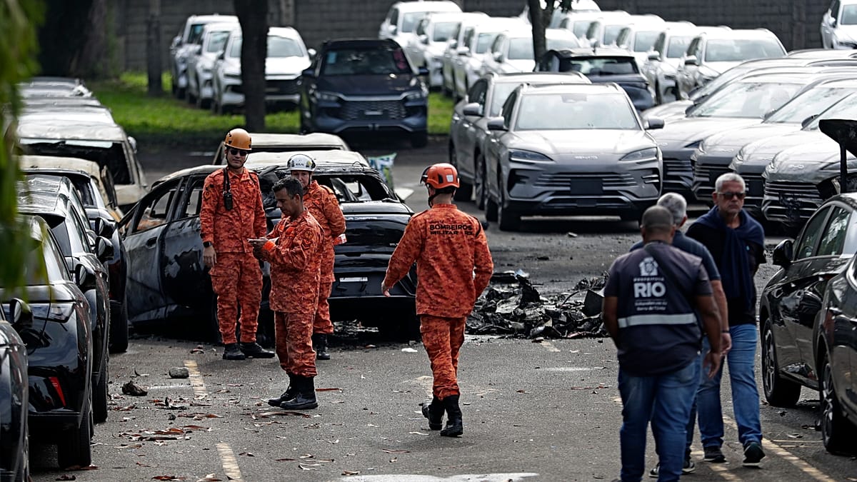 Colisão de helicópteros no Rio de Janeiro deixa seis mortos