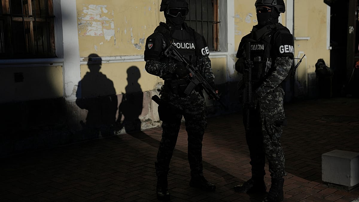 Equador: polícia encontra oito cadáveres em sacos em zona de narcotráfico