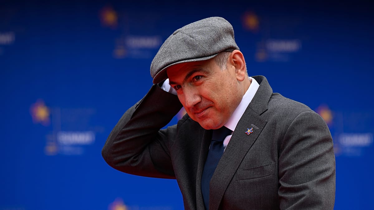 Armênia: Pashinyan busca aliviar tensão com Rússia e reafirma soberania antes de votação