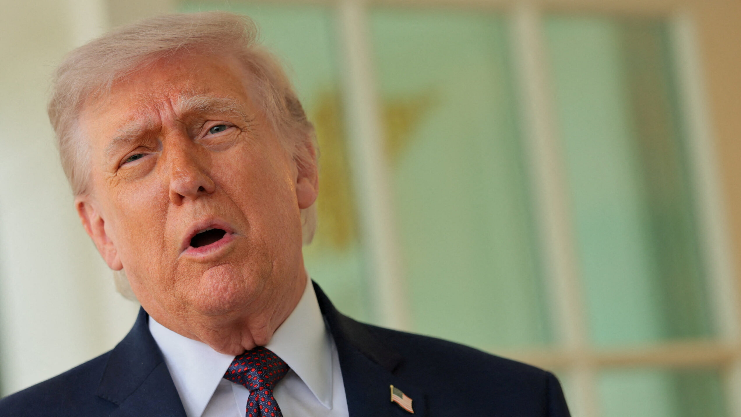 Trump critica Otan por Ormuz e ameaça aliados