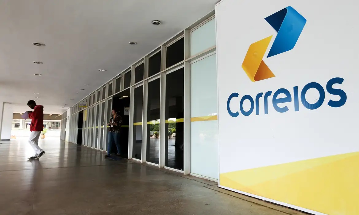 Correios têm prejuízo de R$ 3,1 bilhões no início de 2026