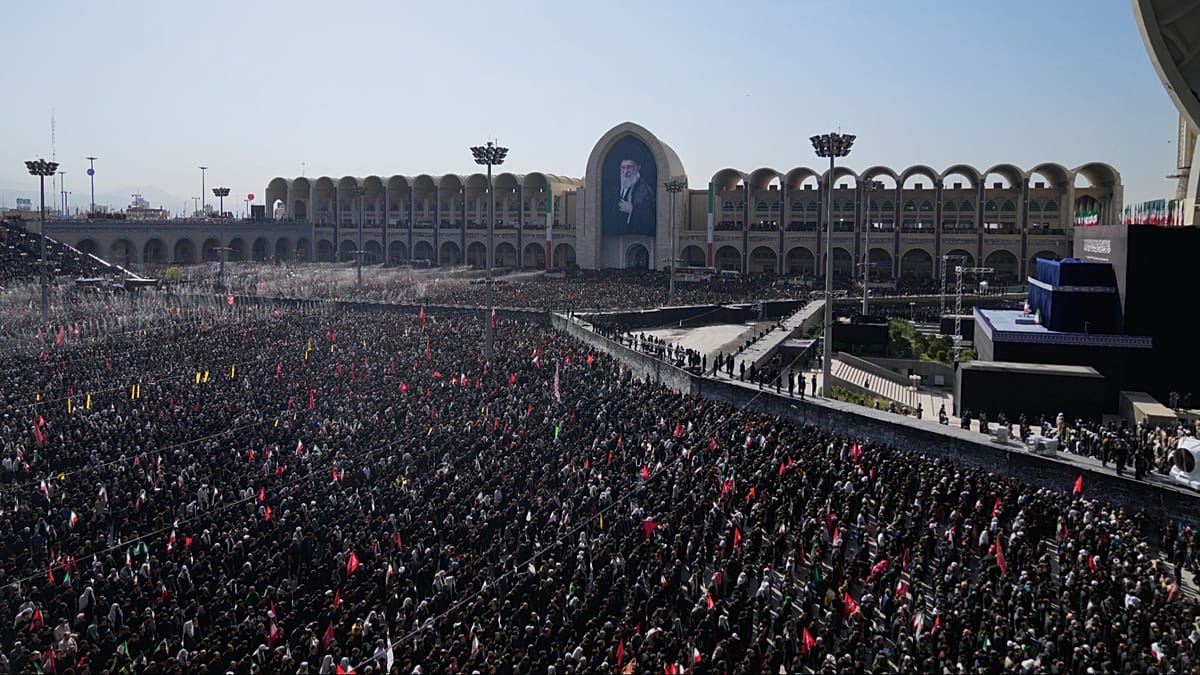 Mojtaba Khamenei ausente no funeral do pai Ali Khamenei
