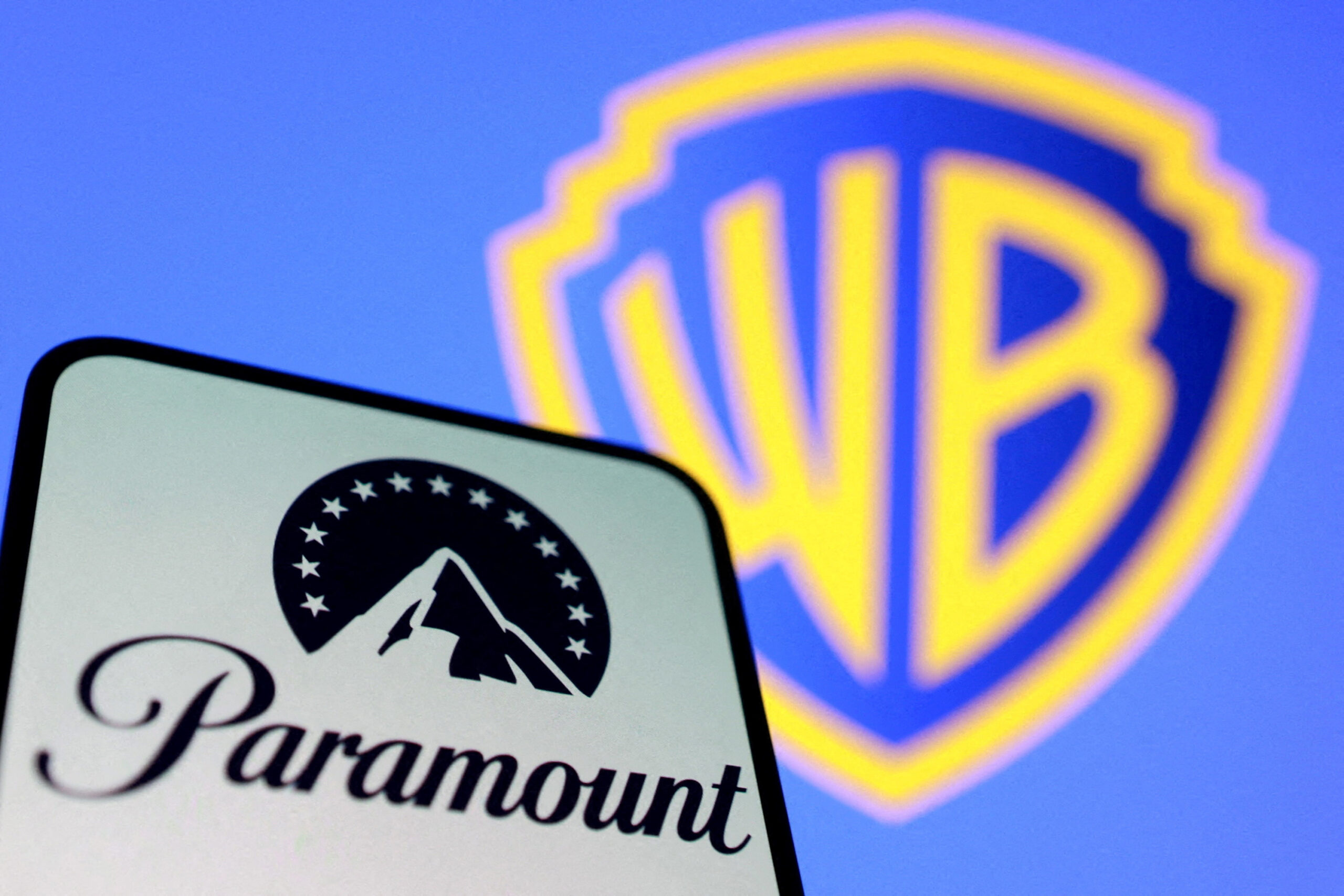 Juiz suspende aquisição da Paramount pela Warner Bros