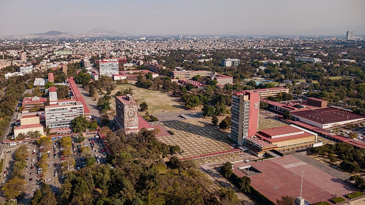 Falha em vigilância por IA no exame da UNAM obriga 58 mil a refazer a prova