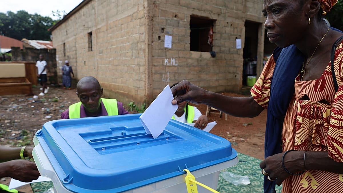 Referendo na Guiné-Bissau: votação em andamento