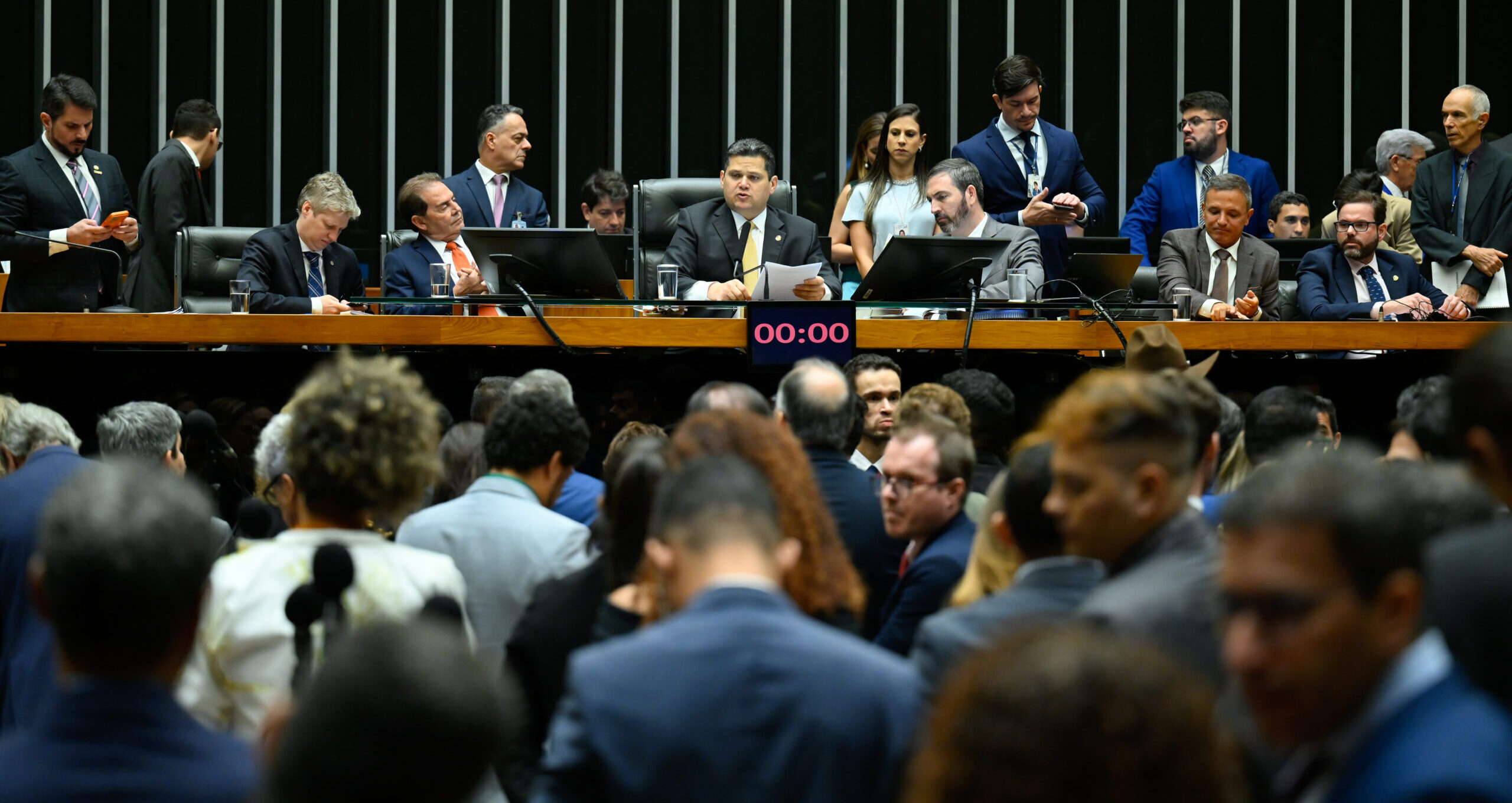 Emendas parlamentares somam R$ 47,1 bilhões após salto de 315%
