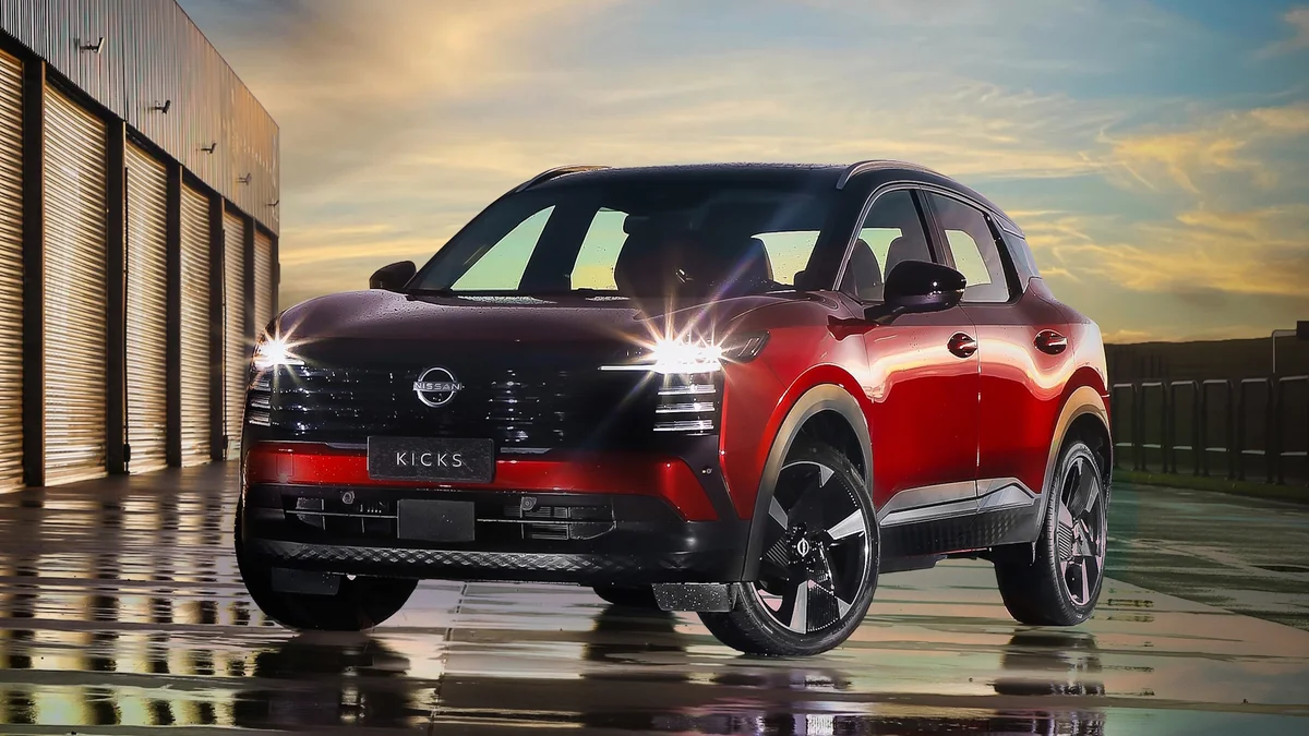 Preços do Nissan Kicks 2027 caem até R$ 10 mil em toda a linha