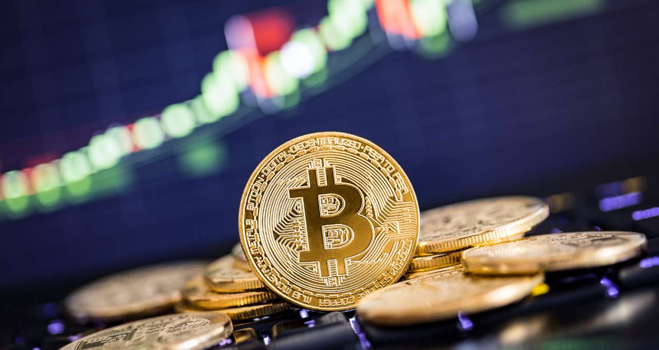 BTC se aproxima de US$ 65 mil após payroll
