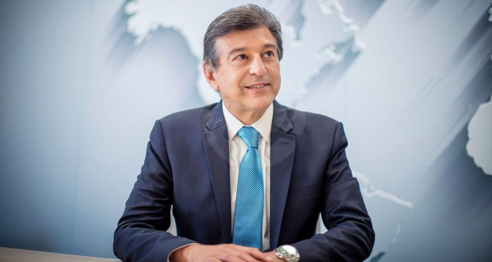 Flávio Bolsonaro anuncia Claudio Lottenberg como ministro da Saúde